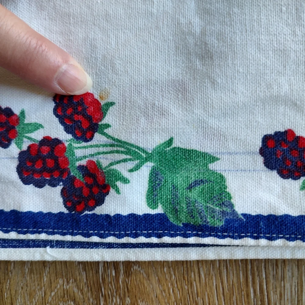 Wilendur Vintage Tea Towel 50s Berries Apples MCM